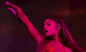 Ariana Grande durante el Sweetener World Tour