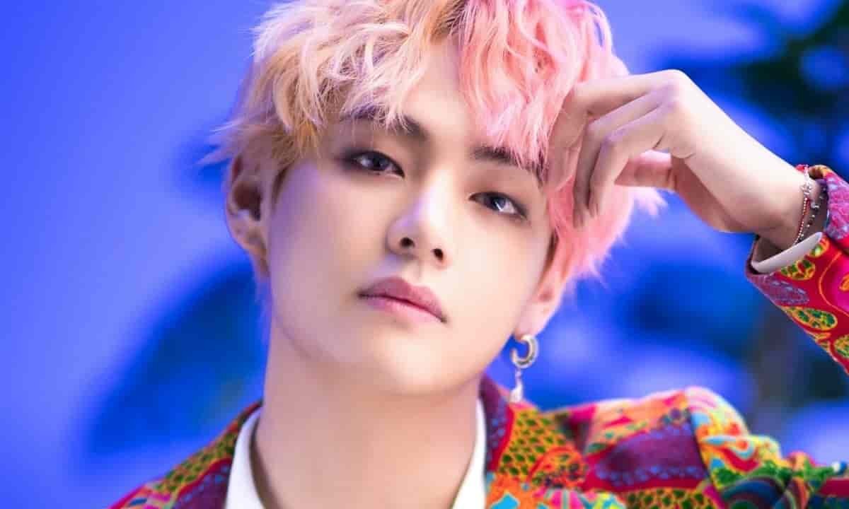 V es el hombre más guapo de 2020