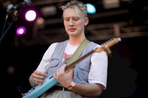 Yellow Days guitarra live