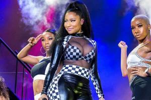 Nicki Minaj baila en vivo