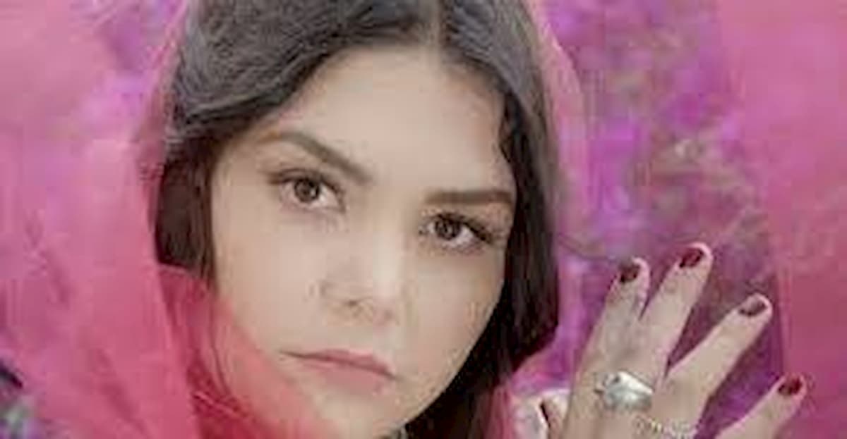 ¡Él lo tiene todo! de Yuridia